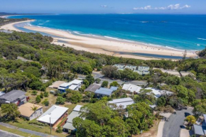 Colours of Cylinder by Discover Stradbroke